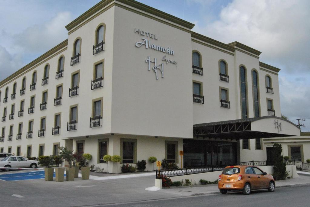 Hotel Alameda Express Matamoros  Exteriér fotografie